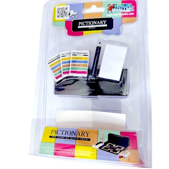 World’s Smallest Pictionary Game Set NWT - Picture 5 of 5